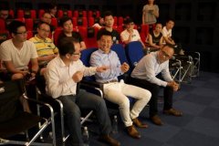 这种粗花呢图案便